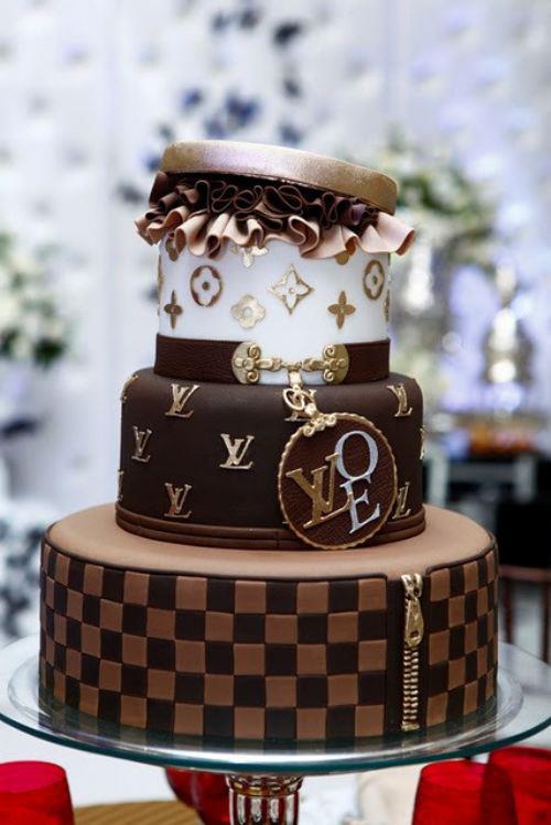 Louis Vuitton Bags & Cakes… yep cakes.